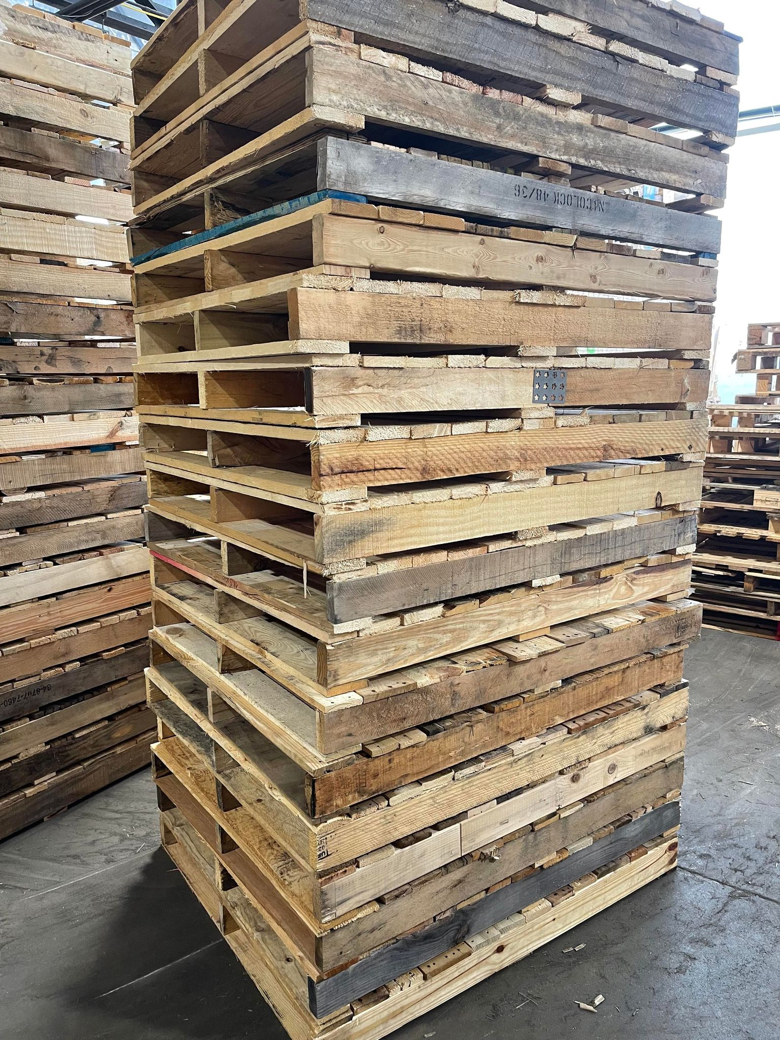 Products BDA Pallets